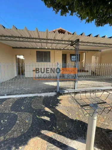 Casa com 3 dormitórios à venda, 250 m² de terreno por R$ 380.000 - Jardim Santa Luzia - Sa