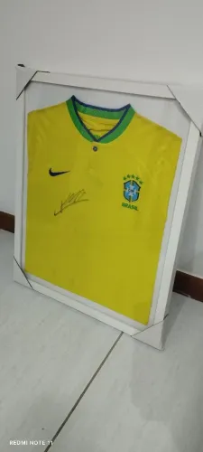 Camisa do Brasil autografada Flamengo