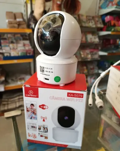 Câmera Wi-Fi Kapbom KA-S079 Full HD 360 Inteligente Robo - Nova na Caixa