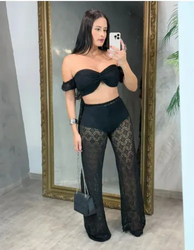Conjunto renda/ saída de praia