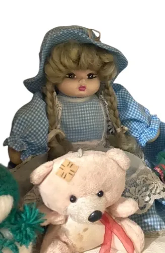 Boneca Porcelana 