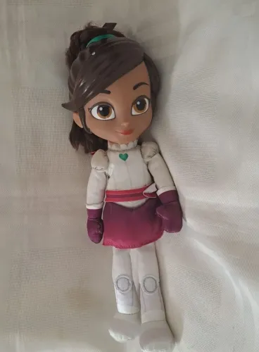 Boneca princesa Nella 