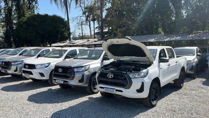 Toyota Hilux CD 4X4 2.8 Diesel Mec. 2022