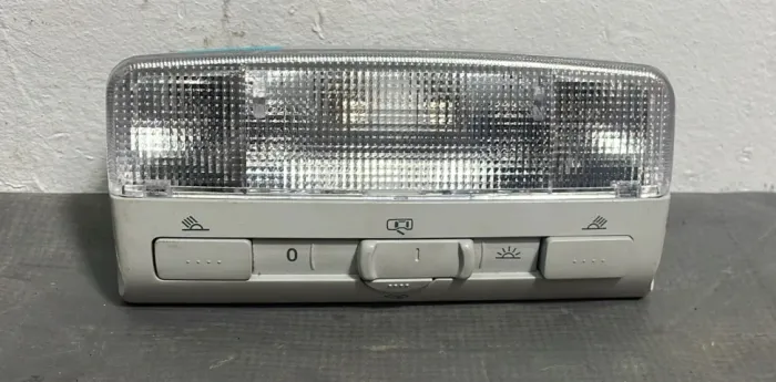 Luz de Teto Volkswagen Fox Voyage 2011 a 2017 5z0947 105f