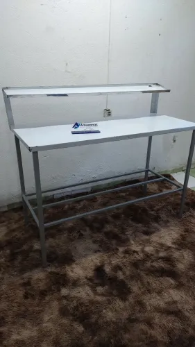 Bancada de Aço Inox com Prateleira Superior 