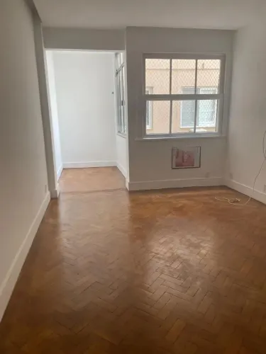 Apto de 2 quartos , com garage em Ipanema - Prudente de Moraes