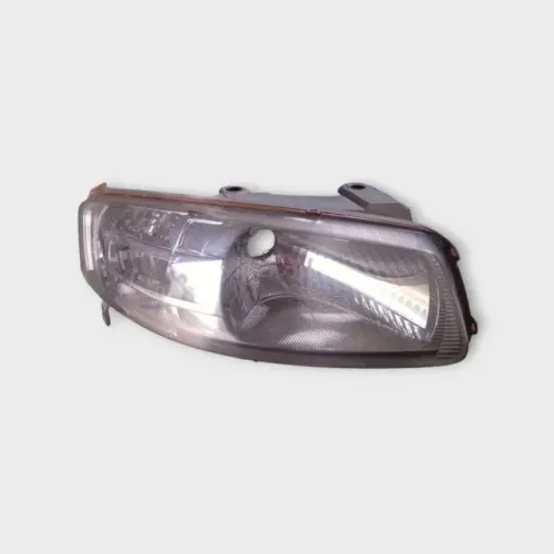 Farol Direito Vw Gol Saveiro Parati G4 2006 À 2014