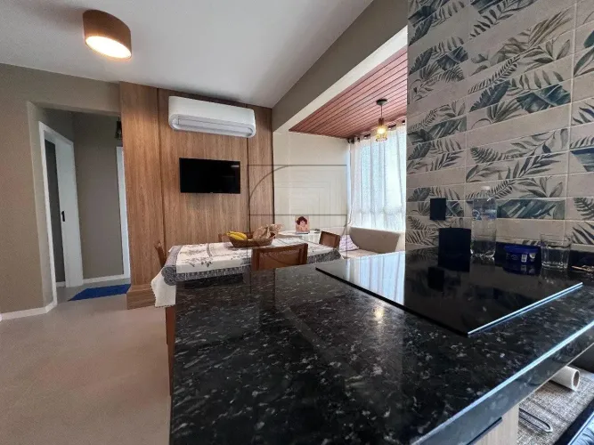 Apartamento Reformado e Mobiliado à Venda em Jurerê Internacional