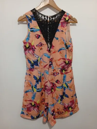 Macaquinho estampado feminino