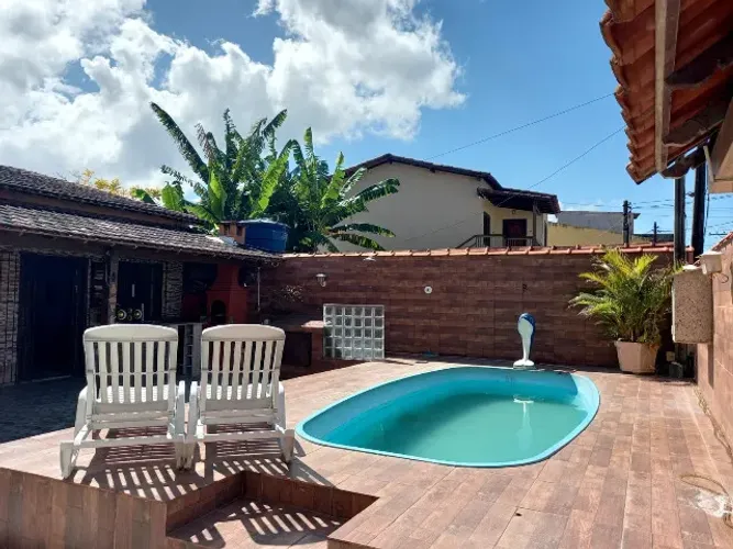 Rio das Ostras - Casa com RGI - Aceita FGTS e Financiamento Bancário - Com Piscina