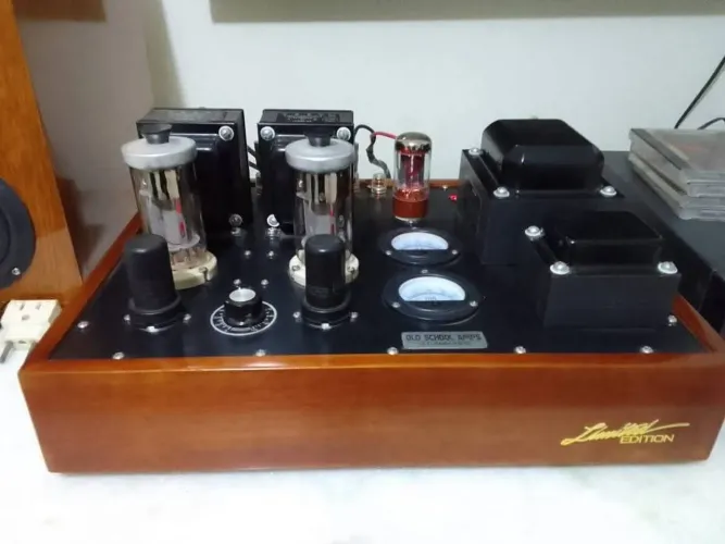 Amplificador valvulado SE hifi estéreo 