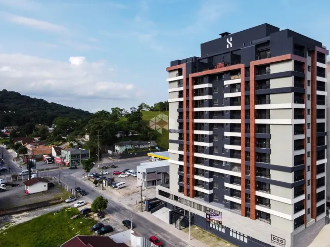 Apartamento com 2 quartos em condomínio completo e sustentável no Anita Garibaldi.