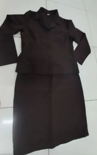 Conjunto Blazer e Saia  marrom 