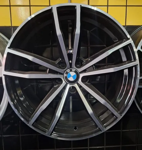 Roda 19 Bmw 320 330 original dianteira e traseira seminovas unidade 