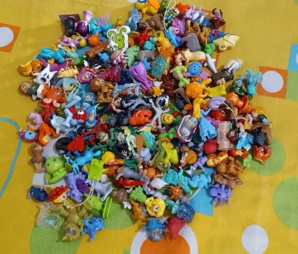 Brinquedos KinderOvo Brindes Vários Modelos 