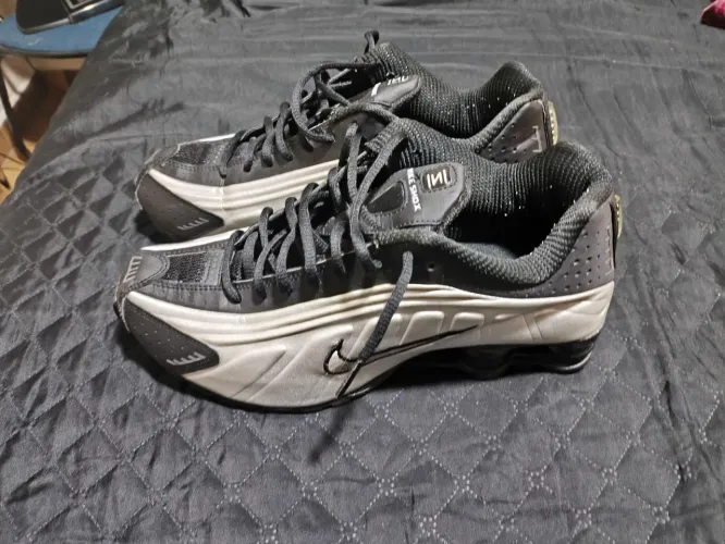 Vendo tênis Nike R4 N°40 