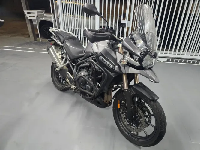 Vendo moto Triumph Tiger 1200 Explorer