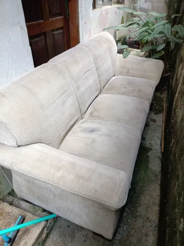 Doação sofá e cama box usados precisa retirar