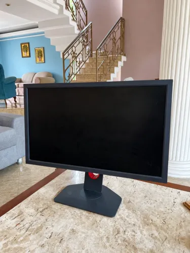 Monitor BenQ ZOWIE XL2411K 24? 144Hz Full HD com DyAc