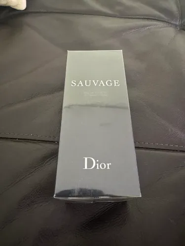 Perfume Dior Sauvage EDT 200ml LACRADO