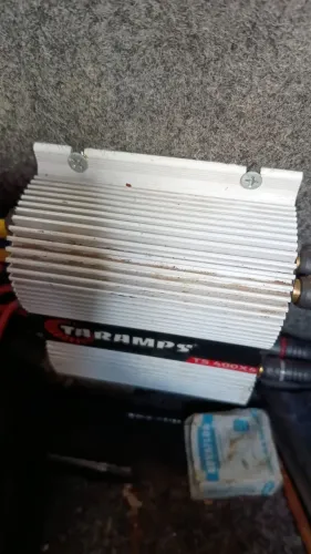 Vendo Potência Taramps 400 e uma caixa de som
