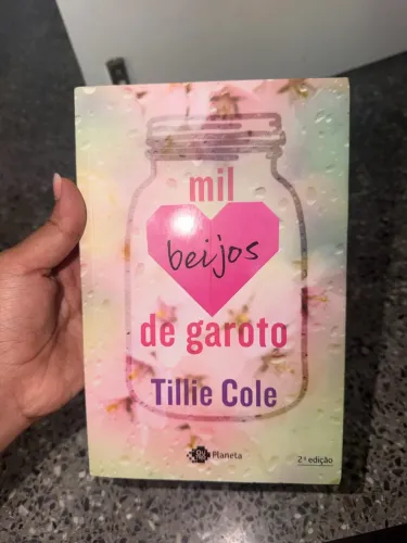 Mil beijos de garoto livro