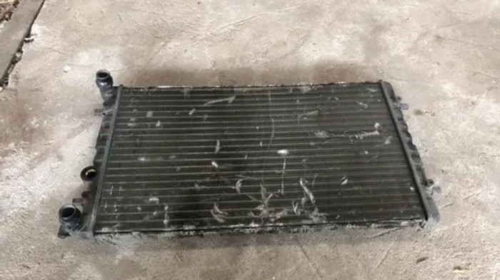 Radiador Audi A3 Golf Manual 2008 - 2014 