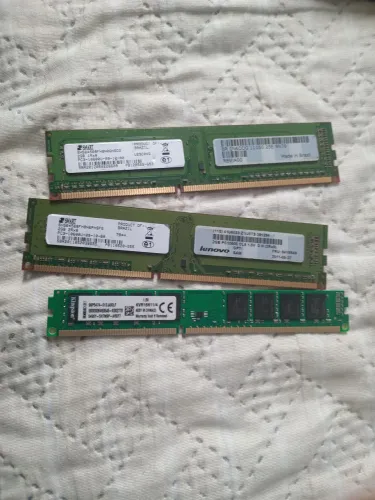 Memória RAM DDR3 2x2gb + 4gb