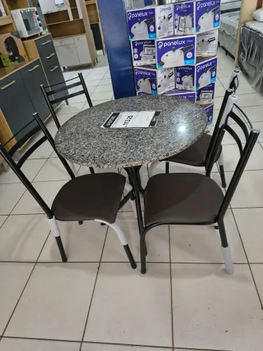 Mesa 4 cadeiras redonda de mármore