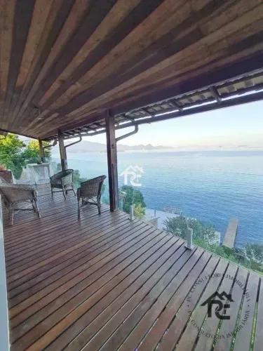 Casa com 4 quartos à venda, 1450 m² por R$ 1.950.000 - Centro - Angra dos Reis/RJ