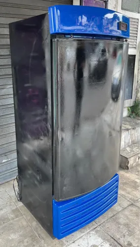 Cervejeira Hussman 280L (4 Caixas) Preta
