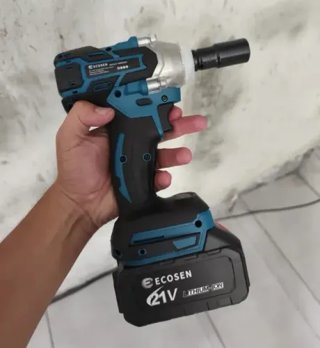 CHAVE DE IMPACTO PARAFUSADEIRA NOVA NA CAIXA ENTREGO BRUSHLESS 2 BATERIAS FURADEIRA