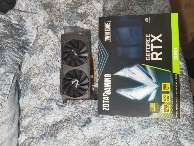 Rtx 3060 12gb com caixa (com defeito) Leia a descrição 