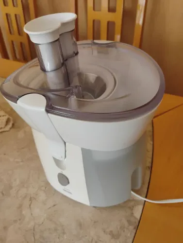 Extrator de Suco Centrífuga Walita 