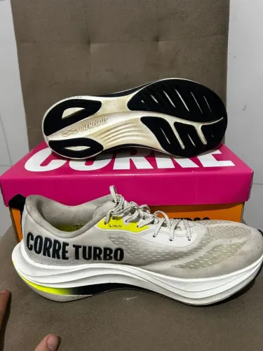 Tênis Olympikus Corre Turbo (NT-X 2.0) - Tam 42 BR - Caixa + Nota Fiscal