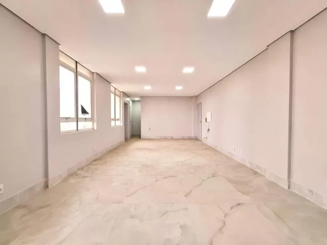 Sala/conjunto comercial 85 m² Centro