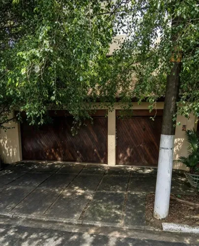Casa comercial na Rua dos Tamanás, 237 600 m²