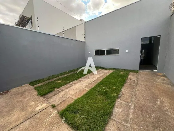 Casa para aluguel, 2 quartos, 2 suítes, 2 vagas, Novo Mundo - Uberlândia/MG