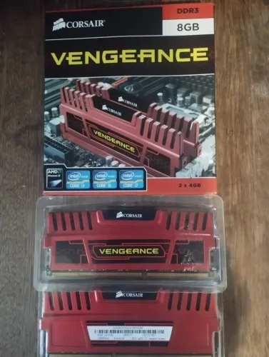 Memória RAM kit 2x4gb da Corsair