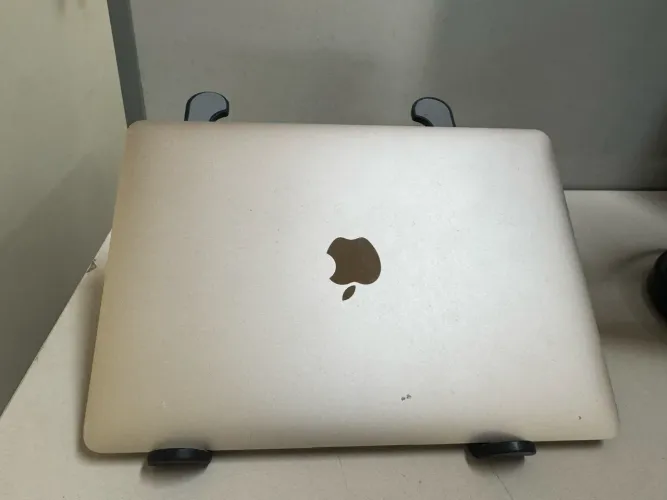 MacBook 