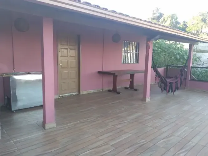 Casa de 03 quartos temporada em Iriri, pé na aréia, vista a para o mar
