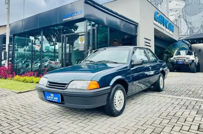 Chevrolet Monza GL 1.8 Efi/ SL/ L/ 650/barc. 2e4p (álcool) 1993