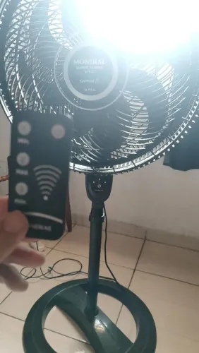 Ventilador Coluna 40cm Super Turbo Tech Mondial Preto/Prata 140W - VTX-40C-8P-CR