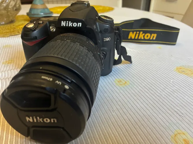 Maquina fotográfica Nikon profissional