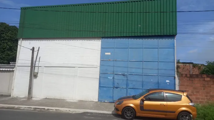 Alugo ou Vendo Galpão 400m2, 100% Coberto, com escritório e 2 banheiros