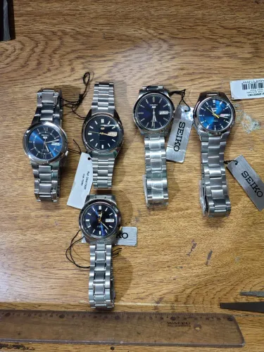 Relógio Seiko 5 automático original fundo de cristal
