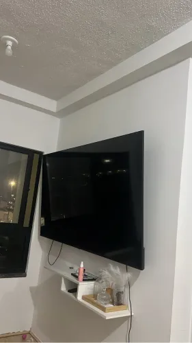 Vendo televisão 75 polegadas Smart