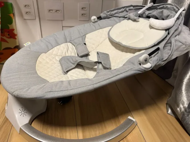 Cadeira de Balanço Bebê Elétrica Maxi Baby Fancy