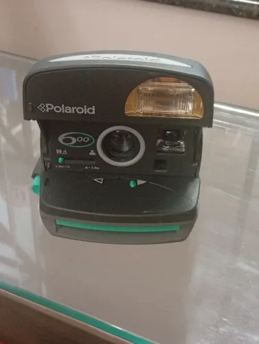 Máquina Polaroid anos 80