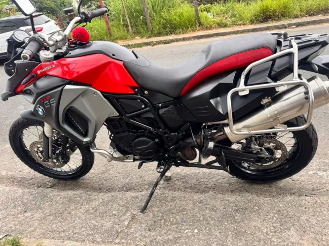 Moto muito nova